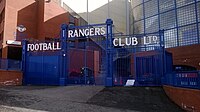 Escadaria de bloco de vidro no Estádio Ibrox