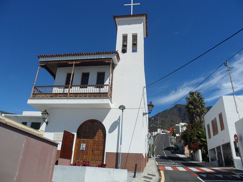 File:Iglesia de S. Juan Bautista en Araya..JPG