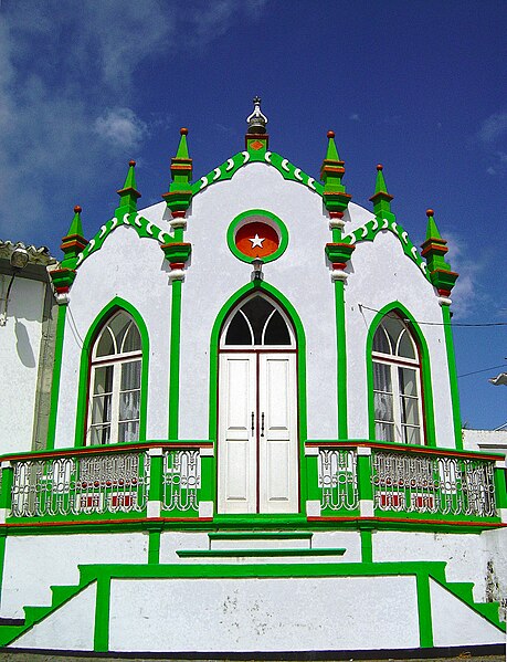 File:Império do Espírito Santo da Serreta - Ilha Terceira - Portugal (16509600071).jpg