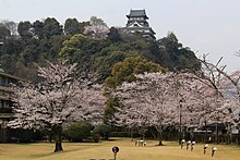 Inuyama Castle Keep Tower and Cherry Tree in Inuyama, Aichi prefecture, Japan. Inuyama Castle Keep Tower and Sakura.JPG