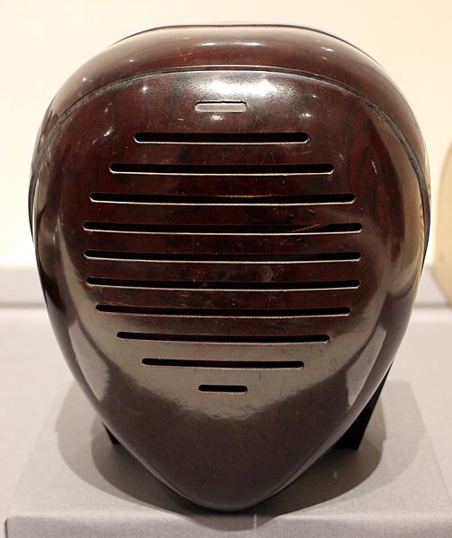 File:Isamu noguchi per zenith radio co., radio nurse, 1937.jpg