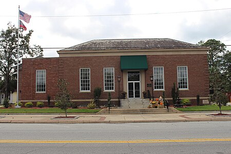 Jesup City Hall.jpg