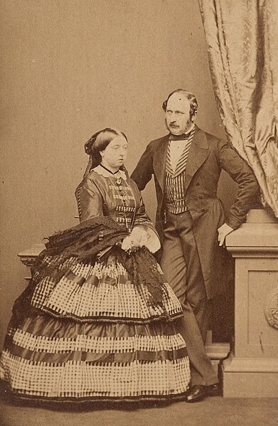 File:John Jabez Edwin Mayall – Portrait of Queen Victoria and Prince Albert (Main View) – Google Art Project – unframed.jpg