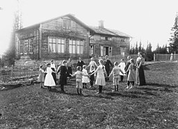 Skolan i Kärrnäset. Foto 1914.