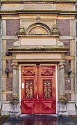 Nieuwe Markt 7, Kampen Wooden door of former school (part of Stadsgehoorzaal) Nieuwe Markt 7.