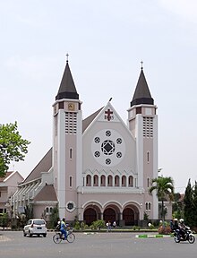 Katedral Ijen Malang.JPG