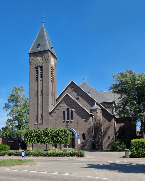 File:Kerk Wernhout buitenkant 1.png