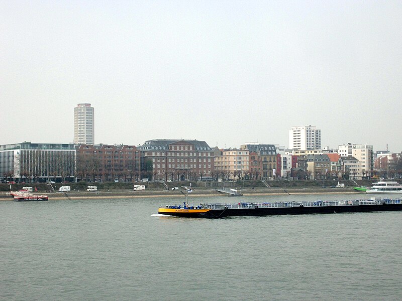 File:Konrad-Adenauer-Ufer Köln.jpg