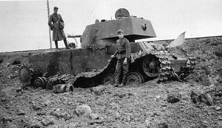 ไฟล์:Kowno_Panzerschlacht_1941_01_(RaBoe).jpg