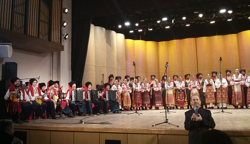 File:Kuban Cossack Choir at Gnessin Academy, Moscow 2013 (4).jpg