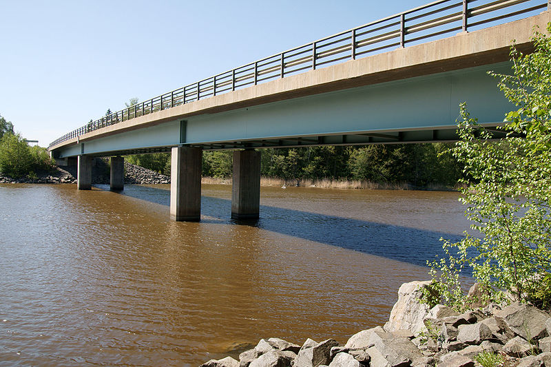 File:Kuuttosuntin silta 2.jpg