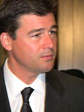 Kyle Chandler, cast as coach Eric Taylor, was advised to give his character a haggard look. Kyle Chandler.jpg