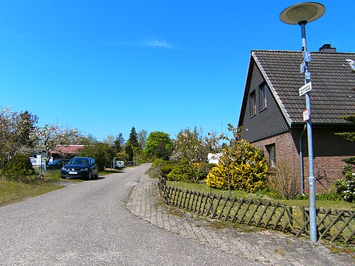 Lübeck-herreninsel-straße-wiesensteig