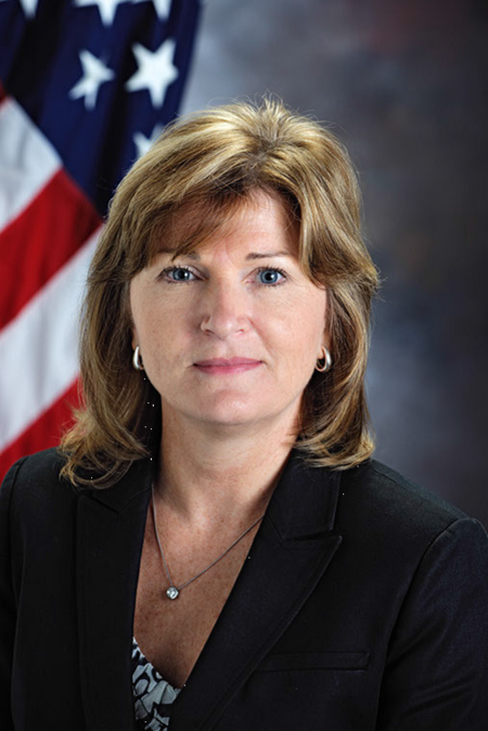 Lesa Roe official portrait.png