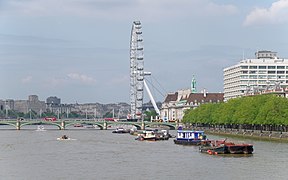 London MMB »0Y6 River Thames.jpg