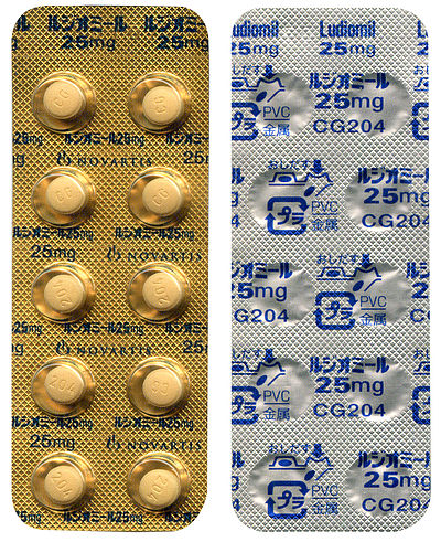 Ludiomil (maprotiline) 25 mg tablets by Ciba-Geigy.