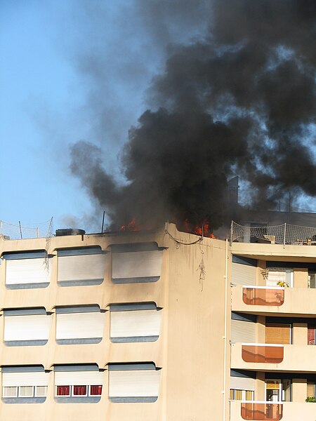 File:Mérignac.incendie.Building.Fire.batiment.3.jpg