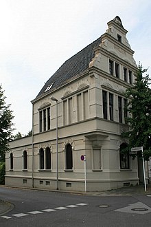 Wohneckhaus