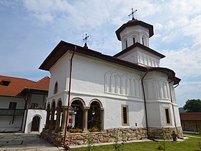 Mănăstirea Sărăcinești (9).JPG