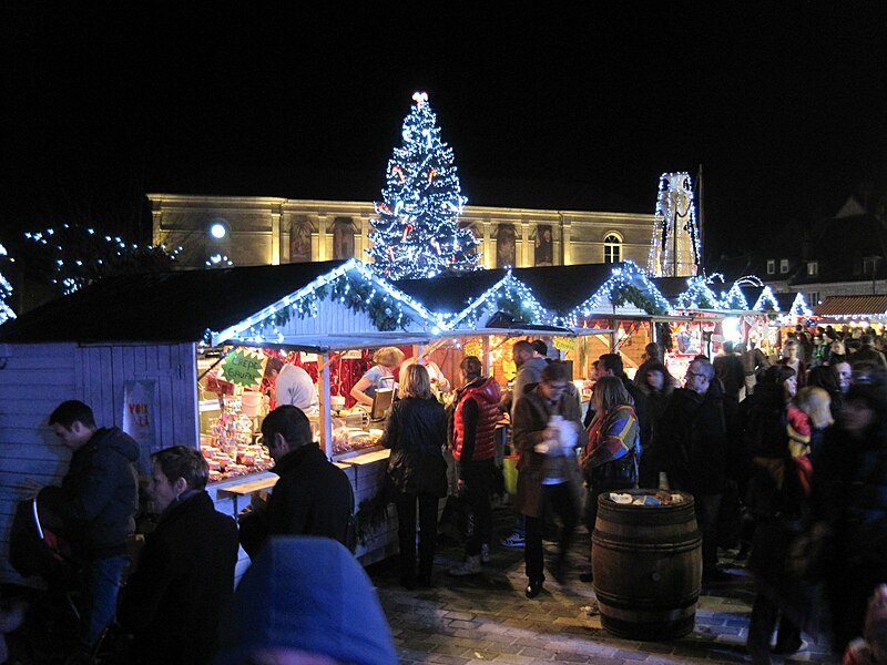 File:Marché Noel Besançon 033.JPG