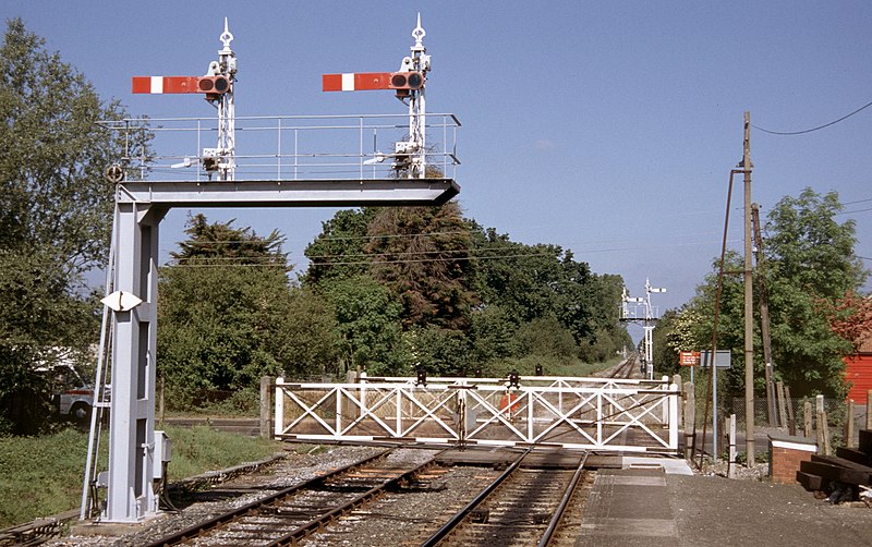 File:Marchwood in May 1990.jpg