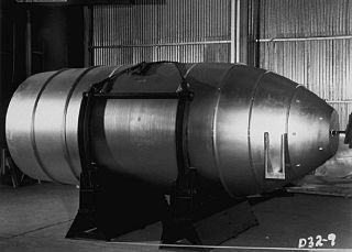 <span class="mw-page-title-main">Mark 14 nuclear bomb</span> Thermonuclear gravity bomb
