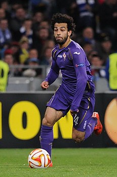 Mohamed Salah playing for Fiorentina in 2015 Mohamed Salah 2015.jpg