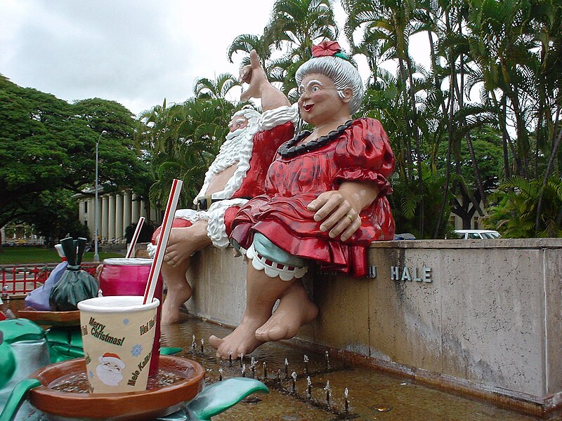 File:Mr and Mrs SantaClaus.jpg