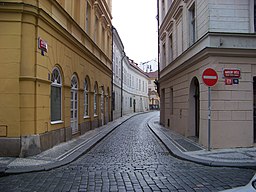 Pohled z ulice Karoliny Světlé