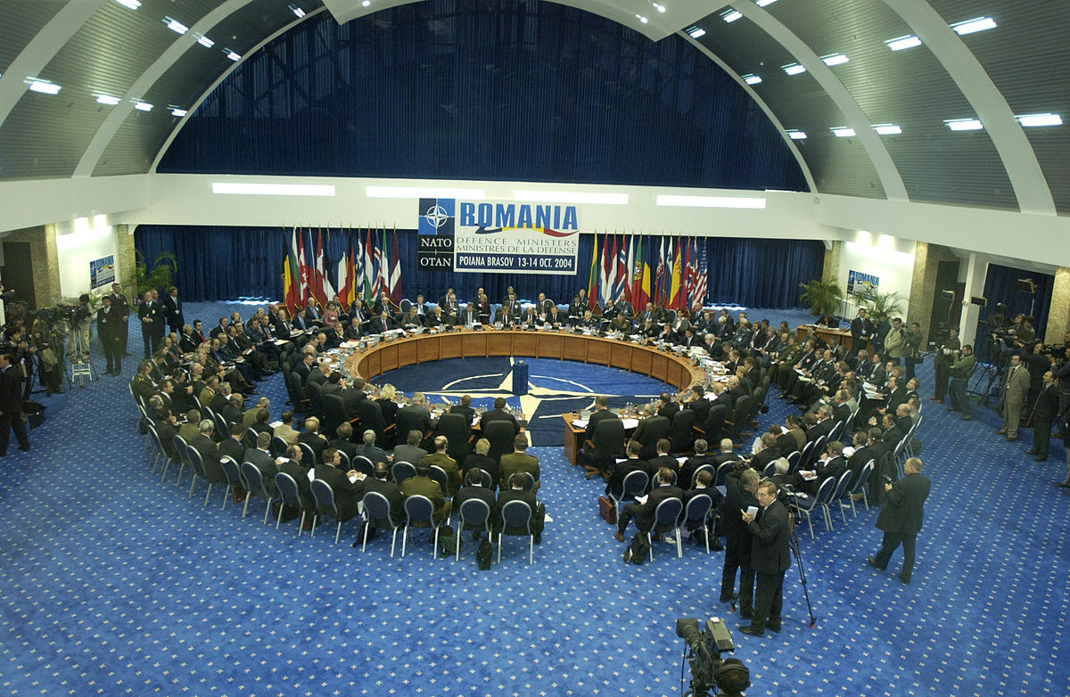 NATO Summit in Poiana Brasov 2004.jpg