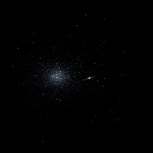 NGC121-HST-R814GB555 img.jpg
