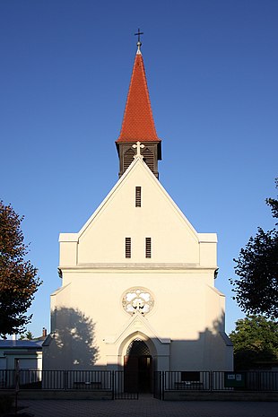 Neufeld an der Leitha - evangelische Pfarrkirche (01).jpg