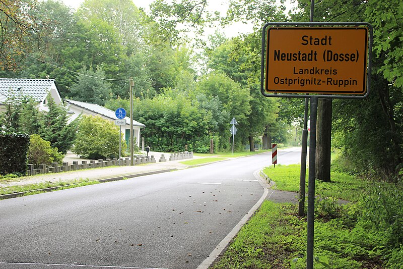File:Neustadt (Dosse) - OE NW.jpg