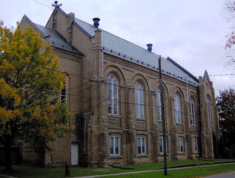 File:Norwich United Church side.JPG