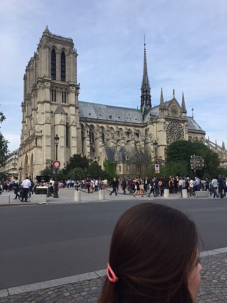 File:Notre Dame in Paris on a Beautiful Day.jpg