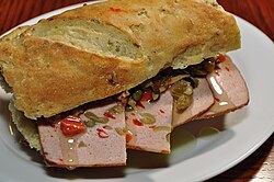 Olivenbrot-Sandwich.jpg