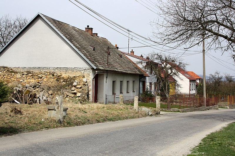 File:Otín, Geršov, north part.jpg