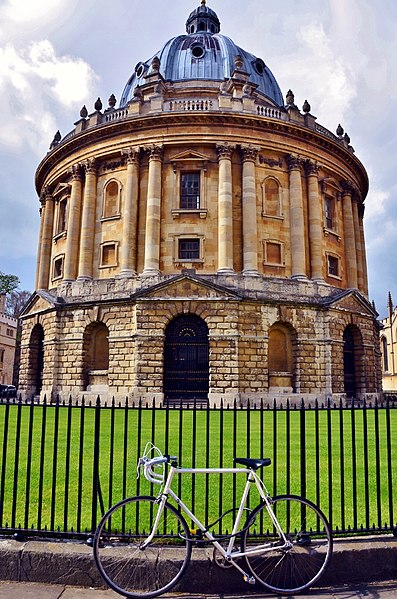 File:Oxford University, Radcliffe Camera - geograph.org.uk - 2916023.jpg