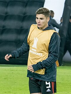 <span class="mw-page-title-main">Julián Álvarez (footballer)</span> Argentine footballer (born 2000)