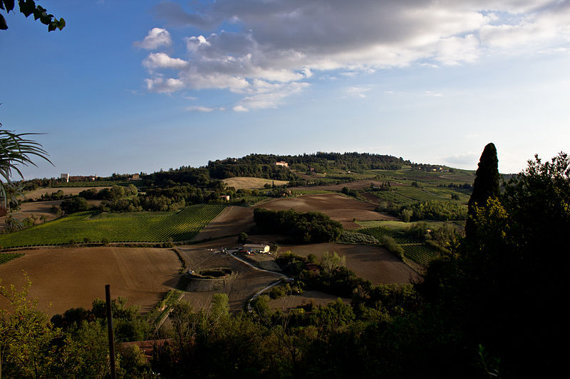 File:Panorama dal borgo.jpg