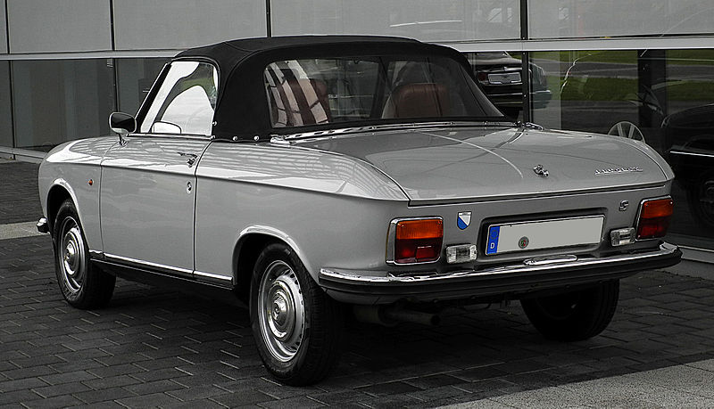 File:Peugeot 304 S Cabriolet – Heckansicht, 17. Juli 2011, Düsseldorf.jpg