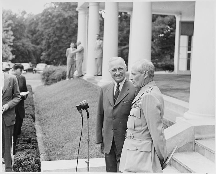 File:Photograph of Field Marshal Viscount Montgomery of Alamein (Bernard Montgomery), Chief of the Imperial General Staff... - NARA - 199425.jpg