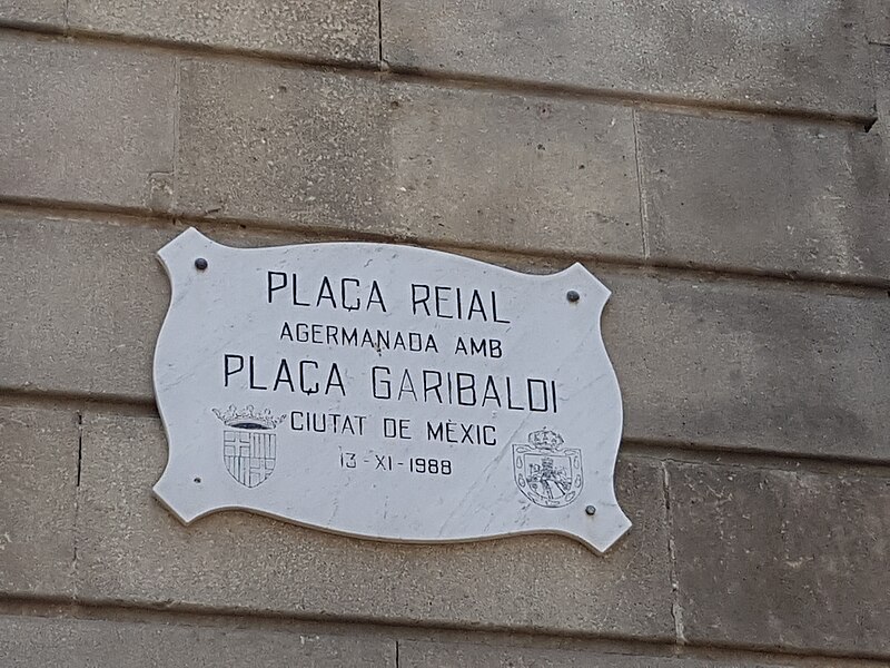 File:Placa Plaça Reial Barcelona.jpg