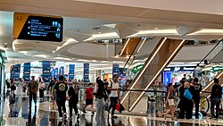Pondok Indah Mall 3 Crowded Interior (October 2023).jpg