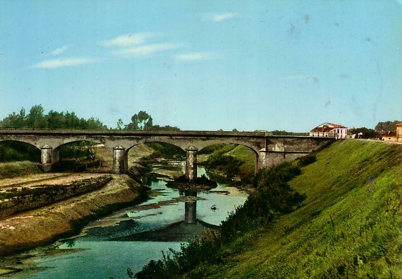File:Ponte sul Secchia (Concordia sulla Secchia).jpg