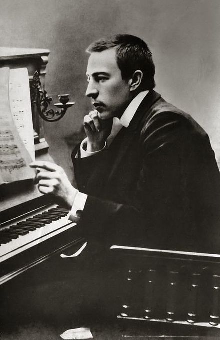 Rachmaninoff in the early 1900s