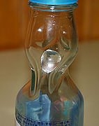 File:Sports cap (bottle) - closed.jpg - Wikipedia