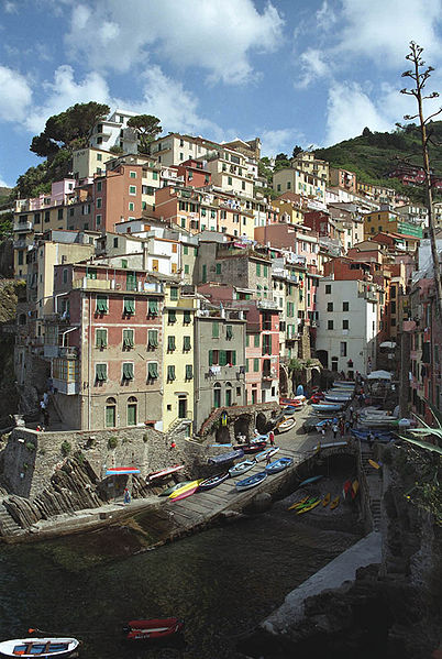 File:Riomaggiore 2.jpg