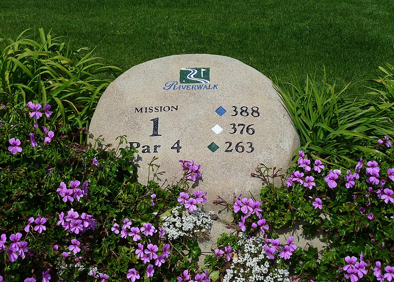 File:Riverwalk Golf Club Mission Course 1st hole sign.jpg