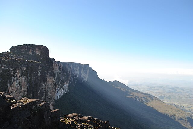 Mount Roraima served as the site of setting for Império.